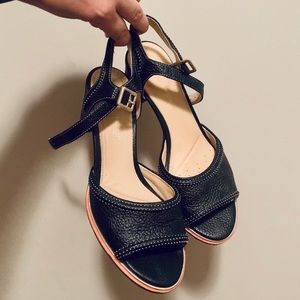 Clarks Size 7 M Cushion Heels Perfect For Work